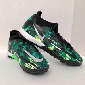 Nike Phantom GT2 shockwave Turf Size 11 men’s soccer